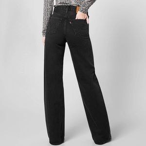 Levi’s Ribcage Wide-Leg Jeans in Black Book